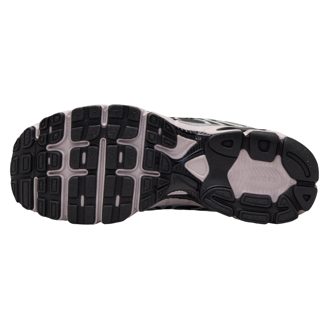 W NIKE AIR MAX MOTO 2K