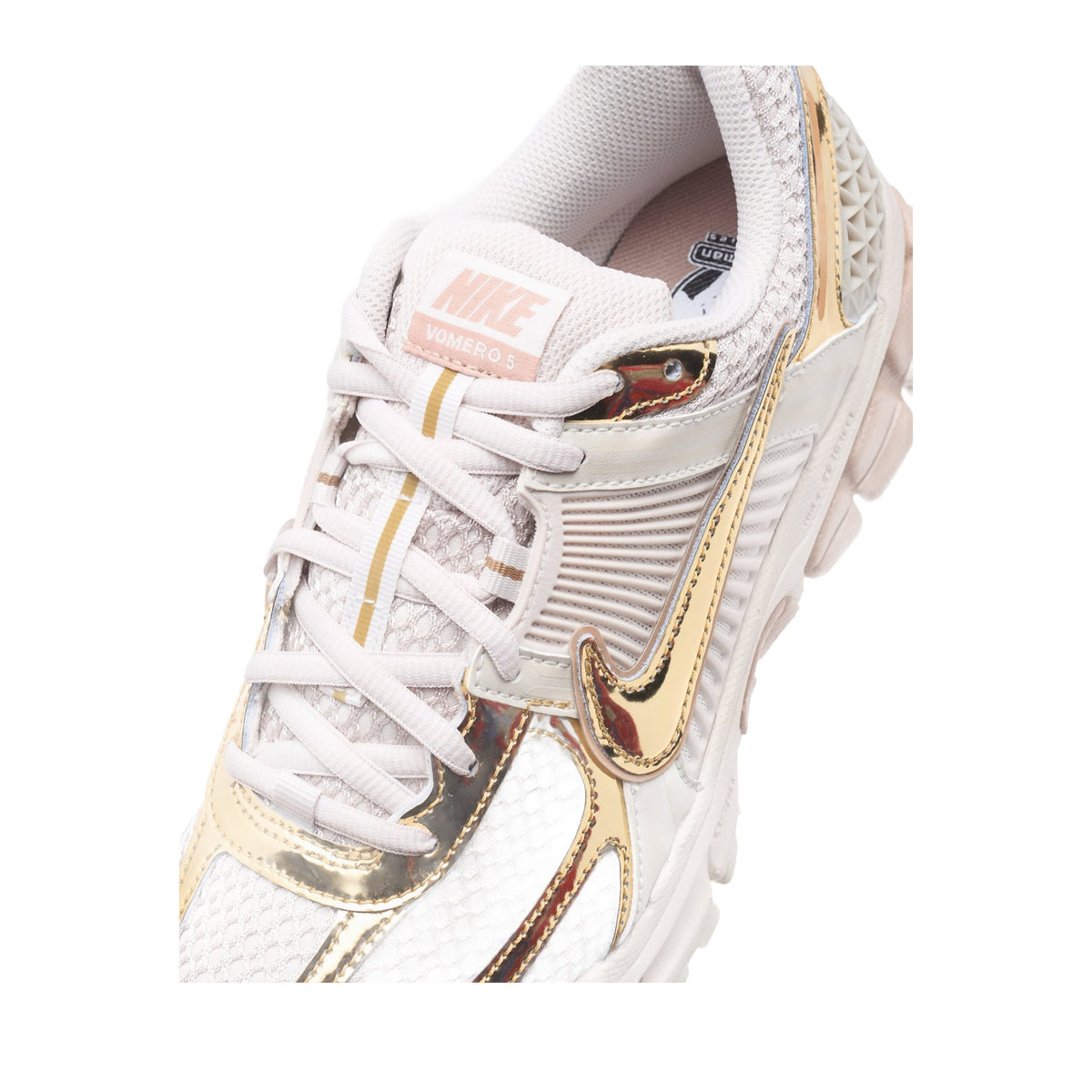 W NIKE ZOOM VOMERO 5 CHROME