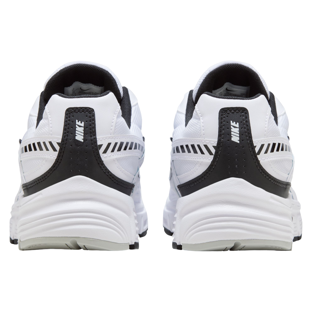 NIKE INITIATOR