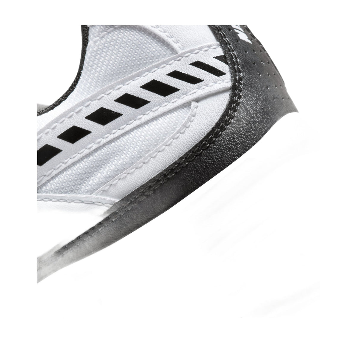 NIKE INITIATOR