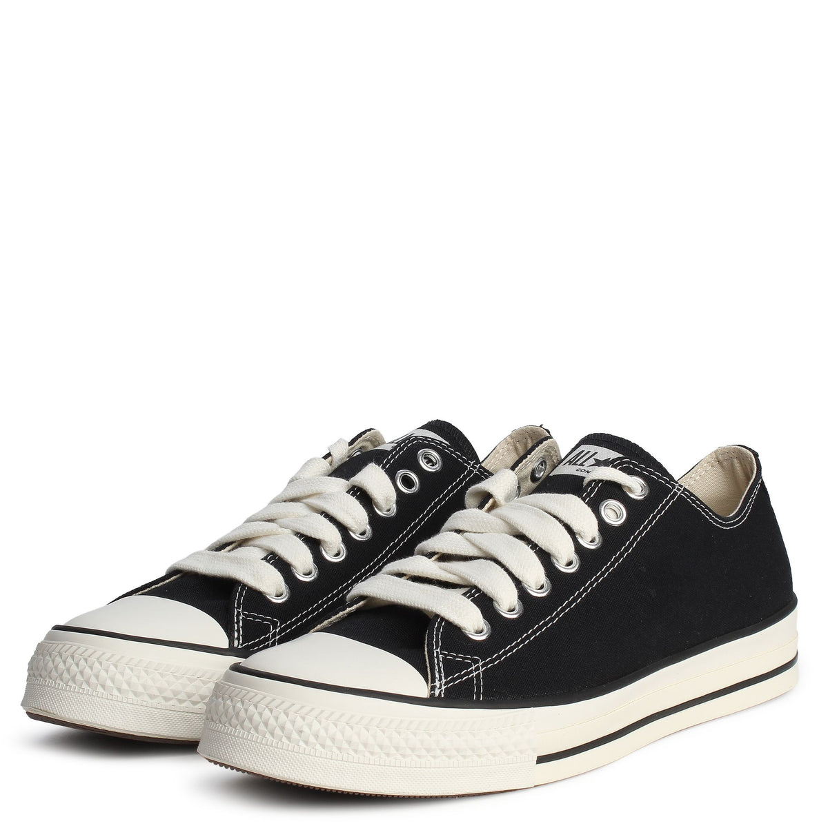CHUCK TAYLOR THROWBACK