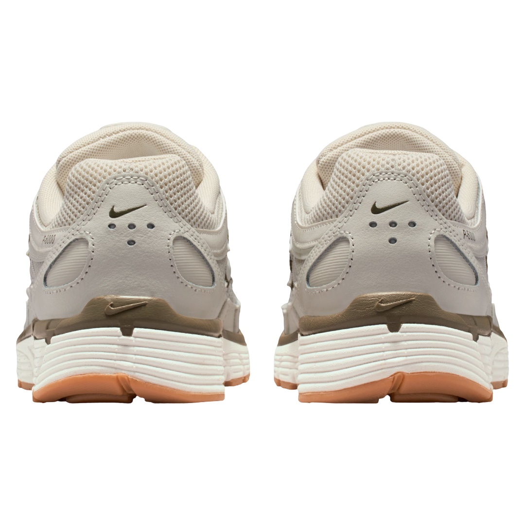 W NIKE P-6000