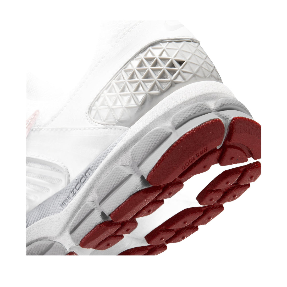 NIKE ZOOM VOMERO 5