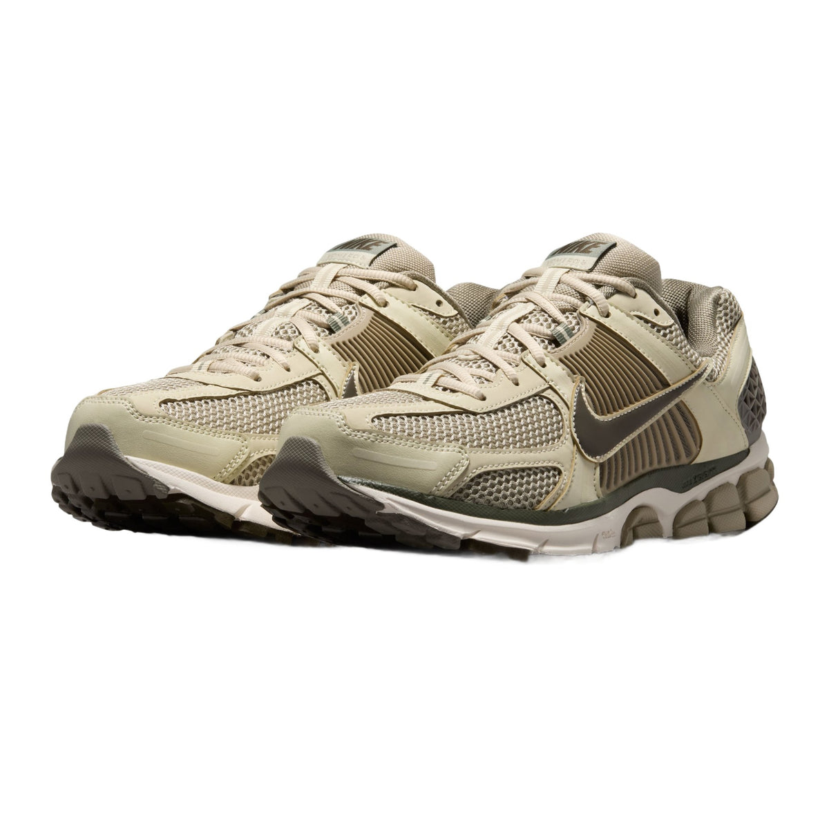 NIKE ZOOM VOMERO 5