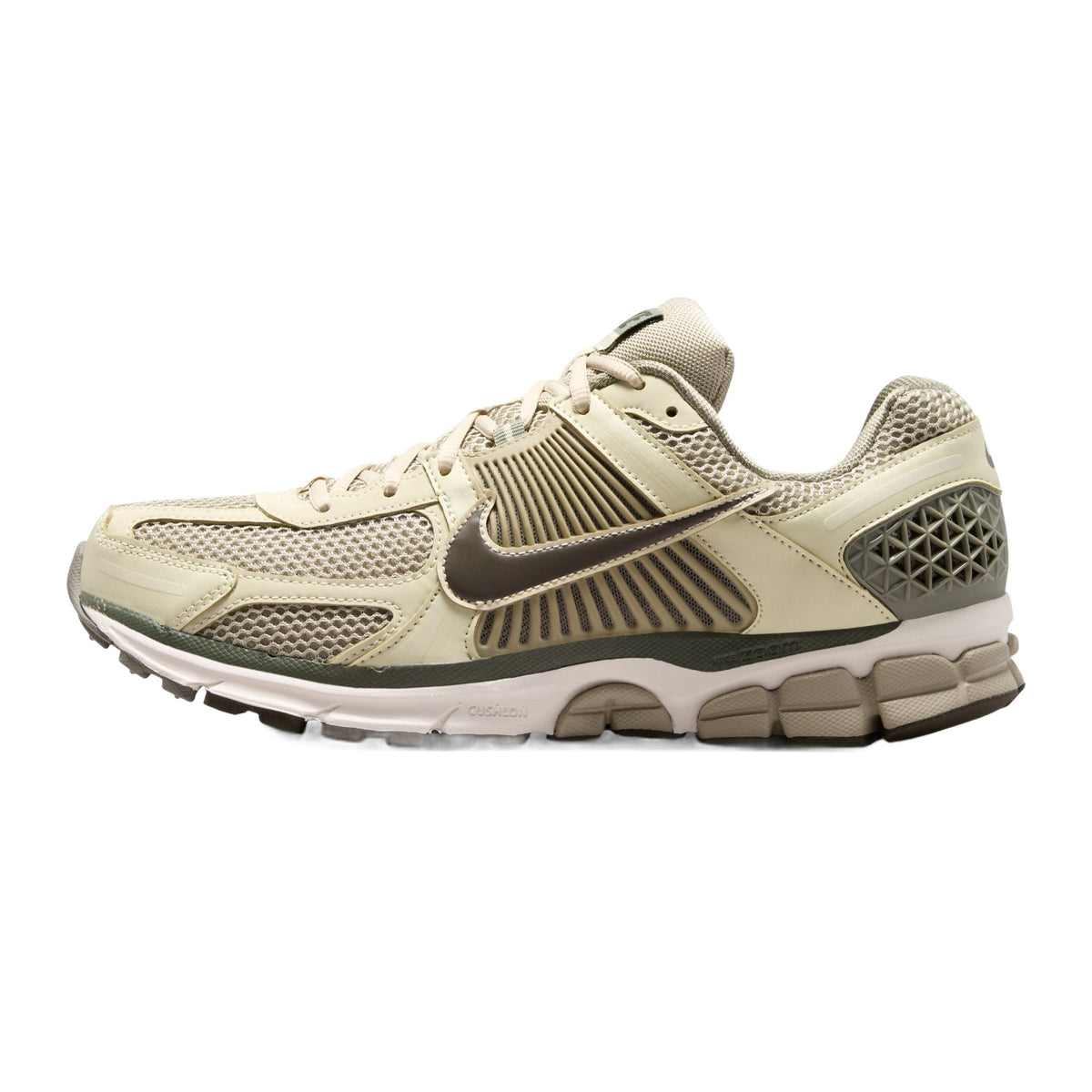 NIKE ZOOM VOMERO 5