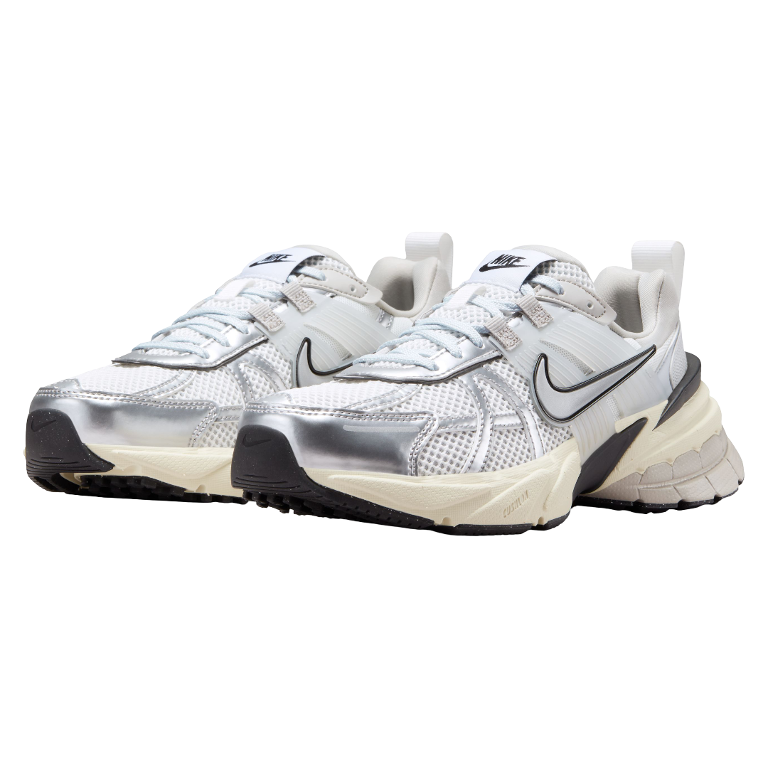 W NIKE V2K RUN