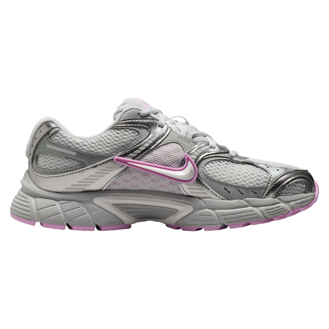 W NIKE V5 RNR