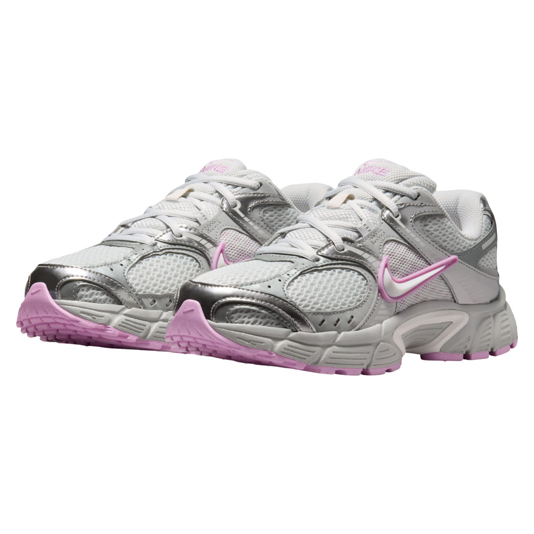 W NIKE V5 RNR