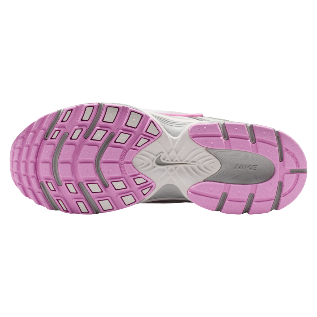 W NIKE V5 RNR