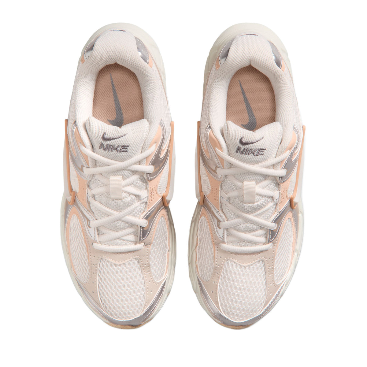 W NIKE V5 RNR