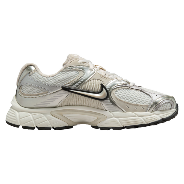 W NIKE V5 RNR