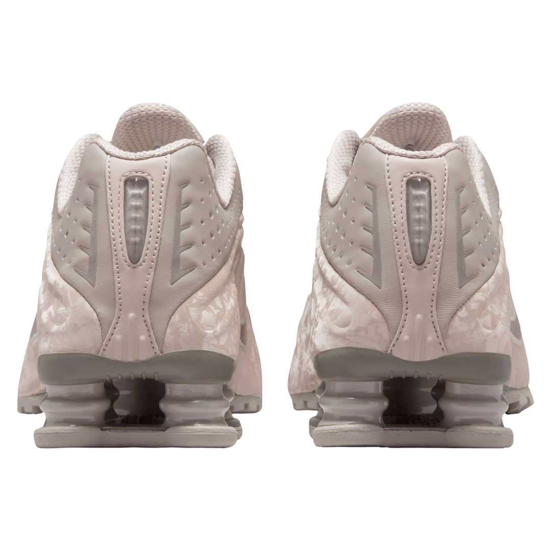 W NIKE SHOX R4 MET