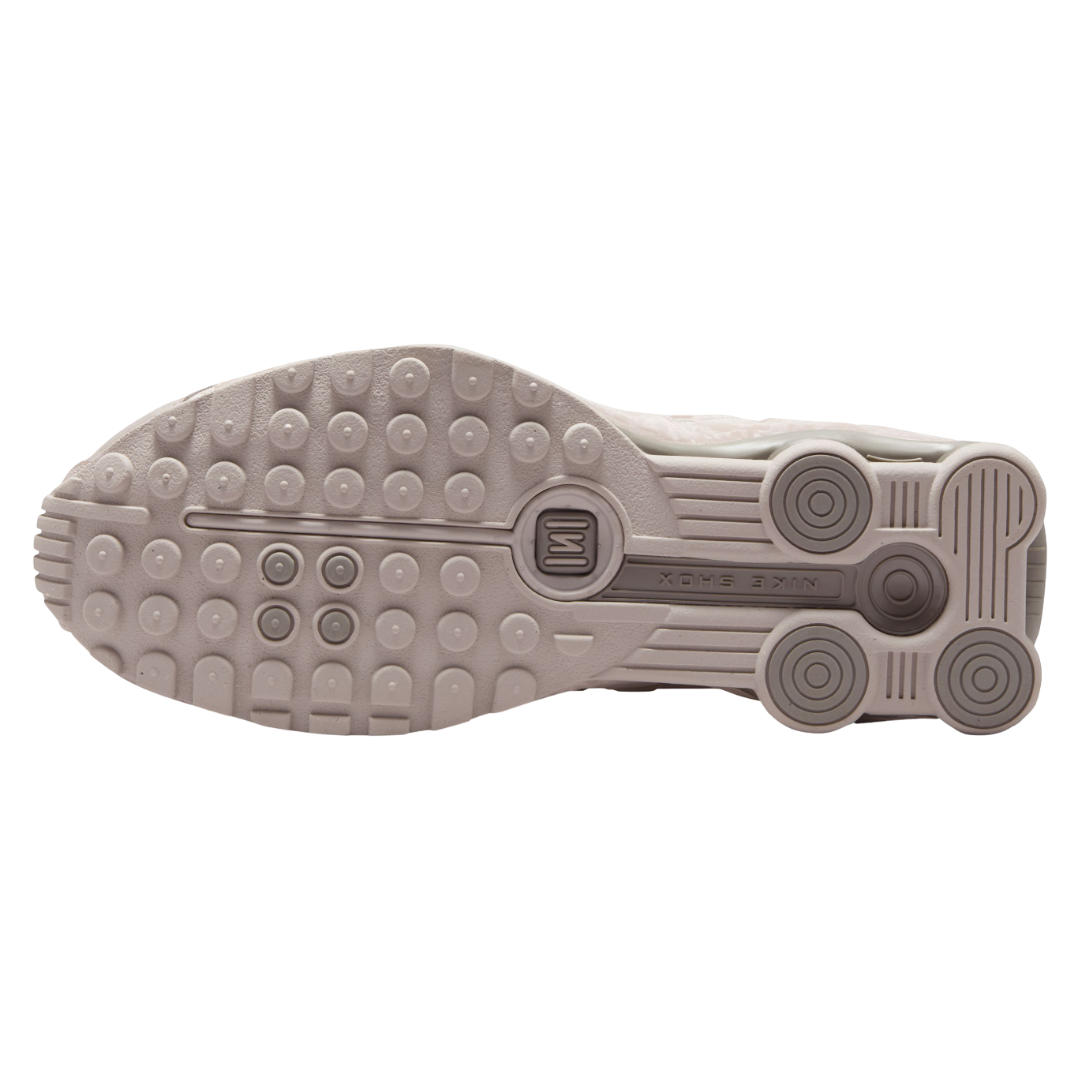 W NIKE SHOX R4 MET
