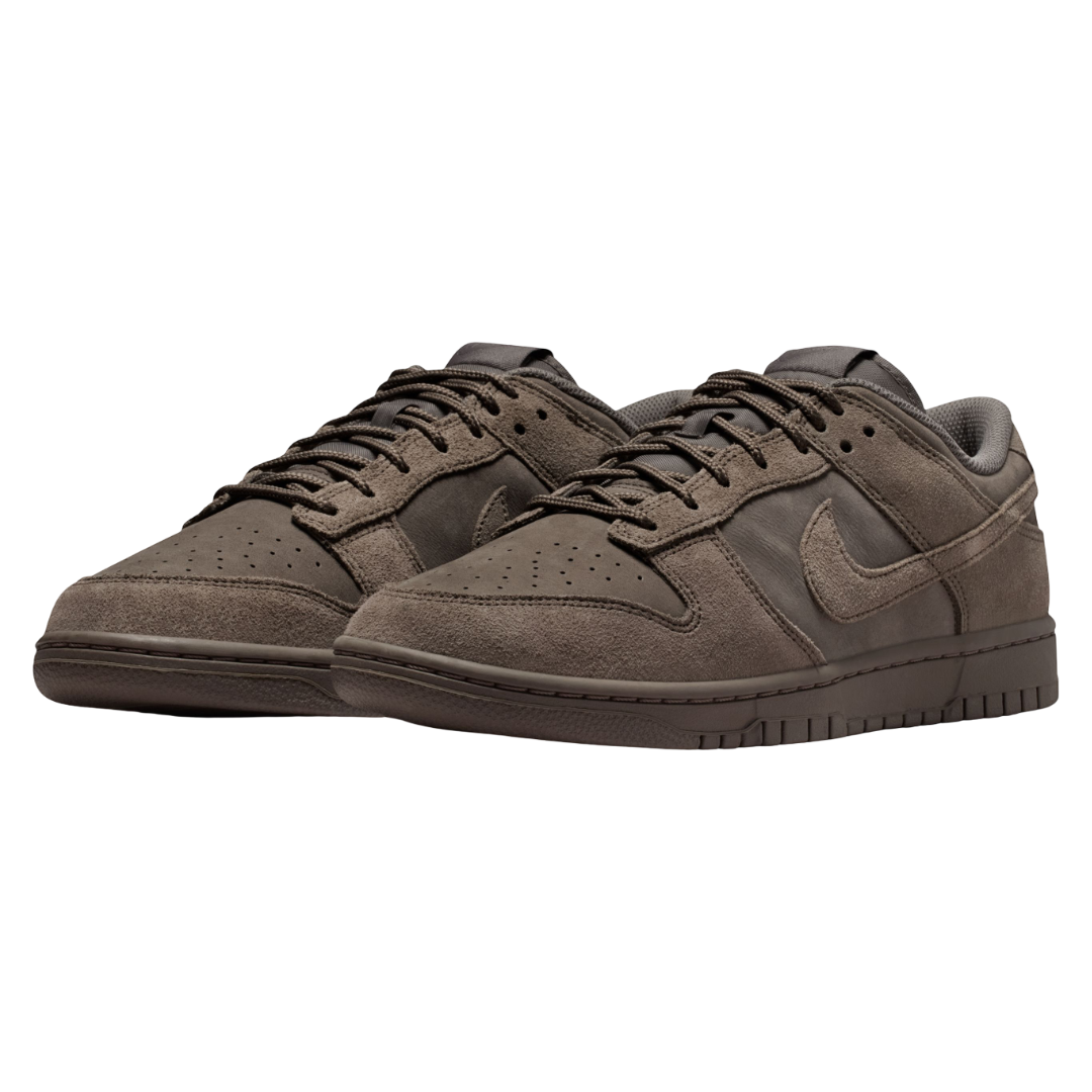 NIKE DUNK LOW RETRO SE NUBUCK