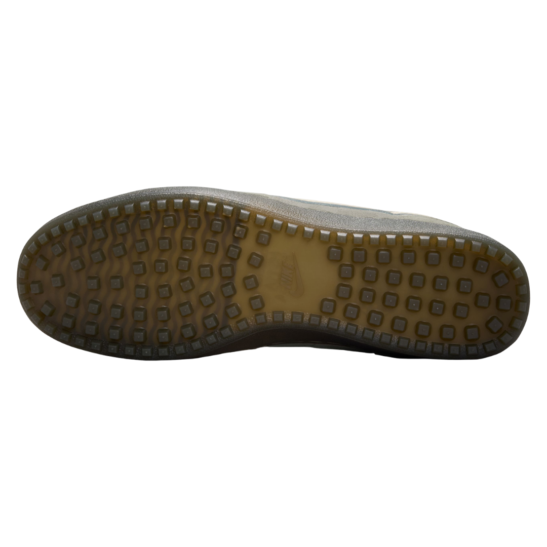 NIKE FIELD GENERAL LTR